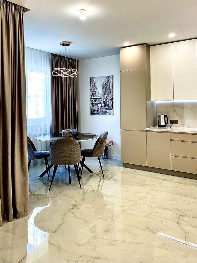 Жк Great Britain Apartment Lviv Eksteriør billede