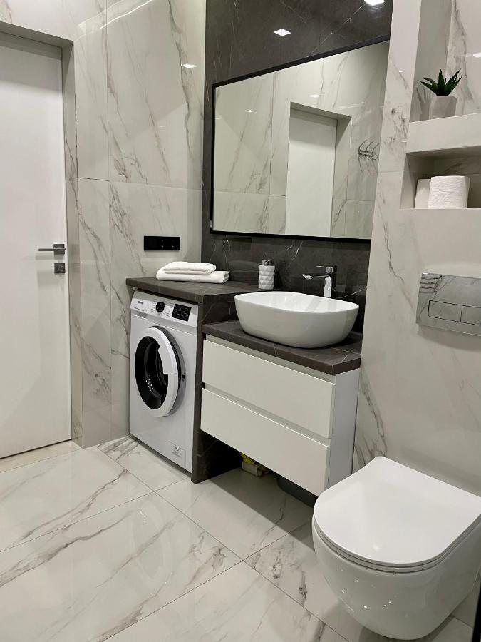Жк Great Britain Apartment Lviv Eksteriør billede